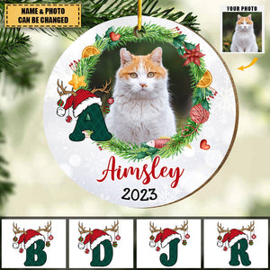 Meowy Christmas Circle Ornament