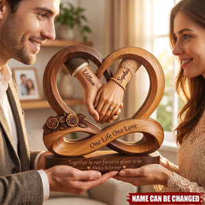 Personalized Wooden Wedding Block for Couples, Custom Hand-Holding Plaque, Romantic Wedding Anniversary Gift