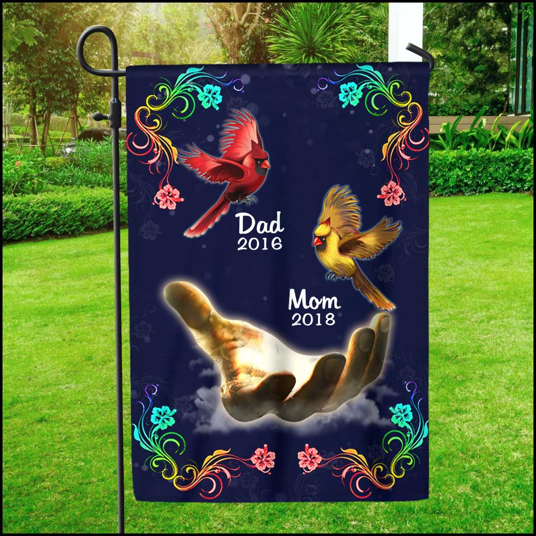 Memorial Flying Cardinals Family Loss Custom Names Garden Flag Gift for your loved one