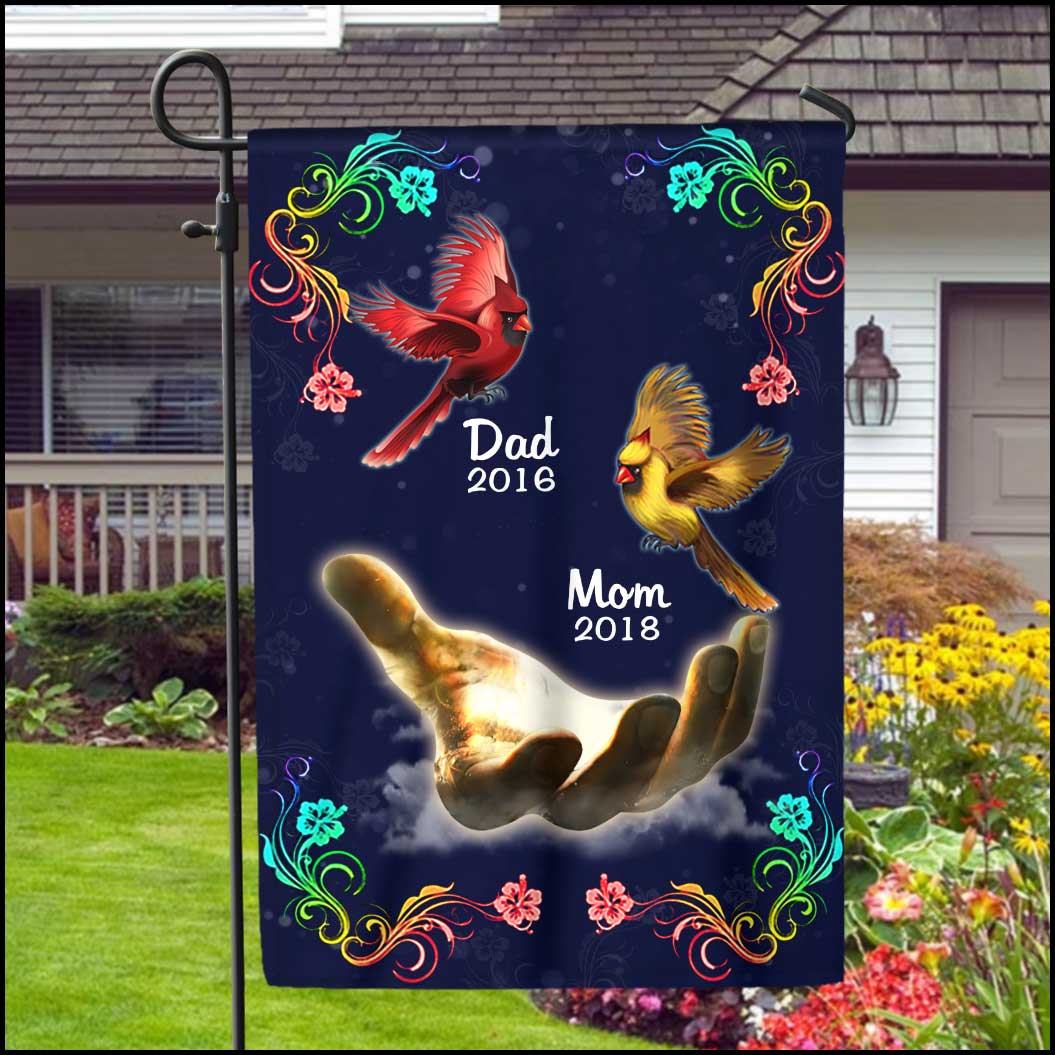 Memorial Flying Cardinals Family Loss Custom Names Garden Flag Gift for your loved one