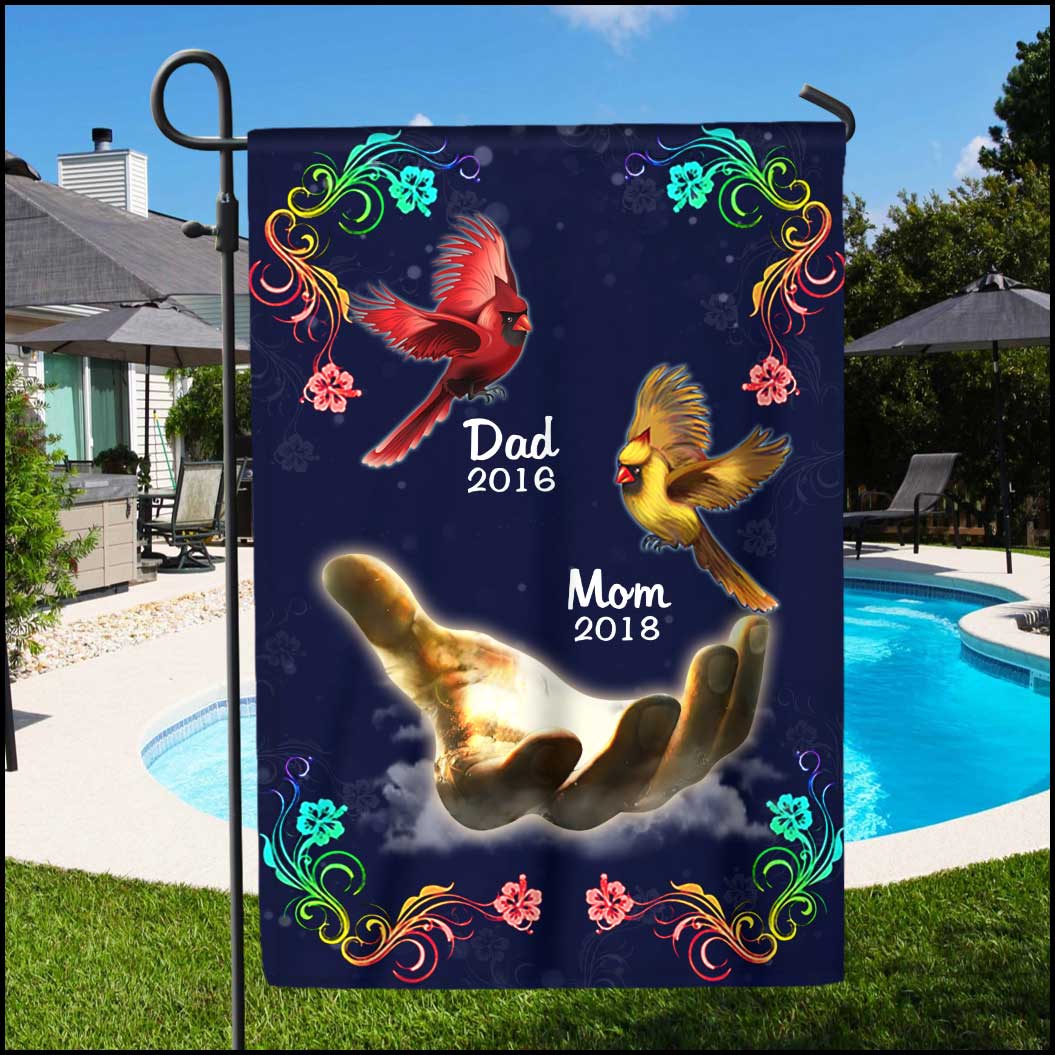 Memorial Flying Cardinals Family Loss Custom Names Garden Flag Gift for your loved one